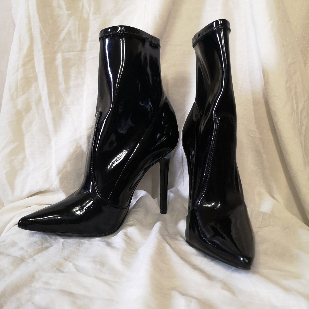 Schutz Black Patent Leather Pointed Stiletto Ankle Bootie